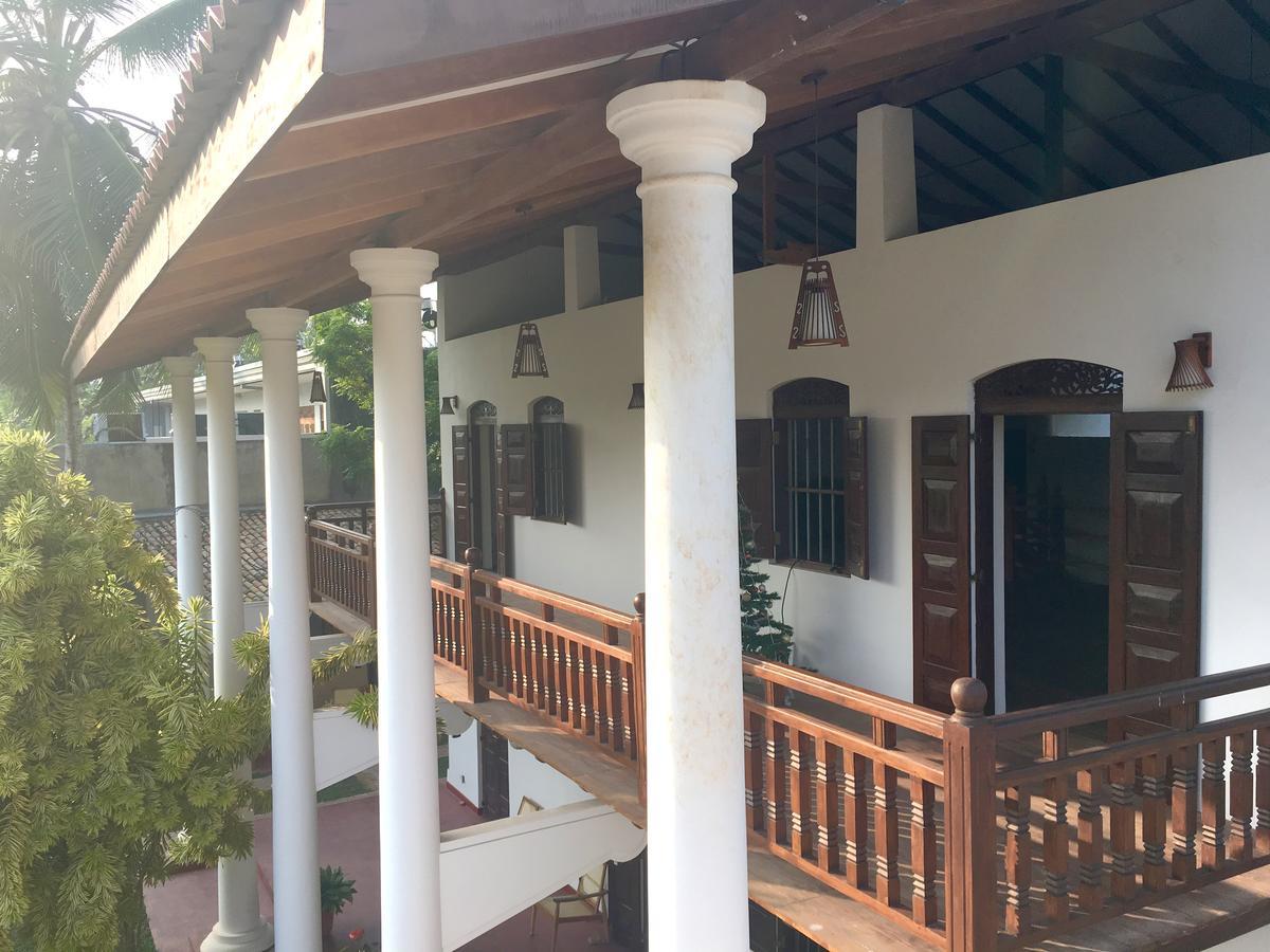 Hotel La Felicita Мириса Екстериор снимка