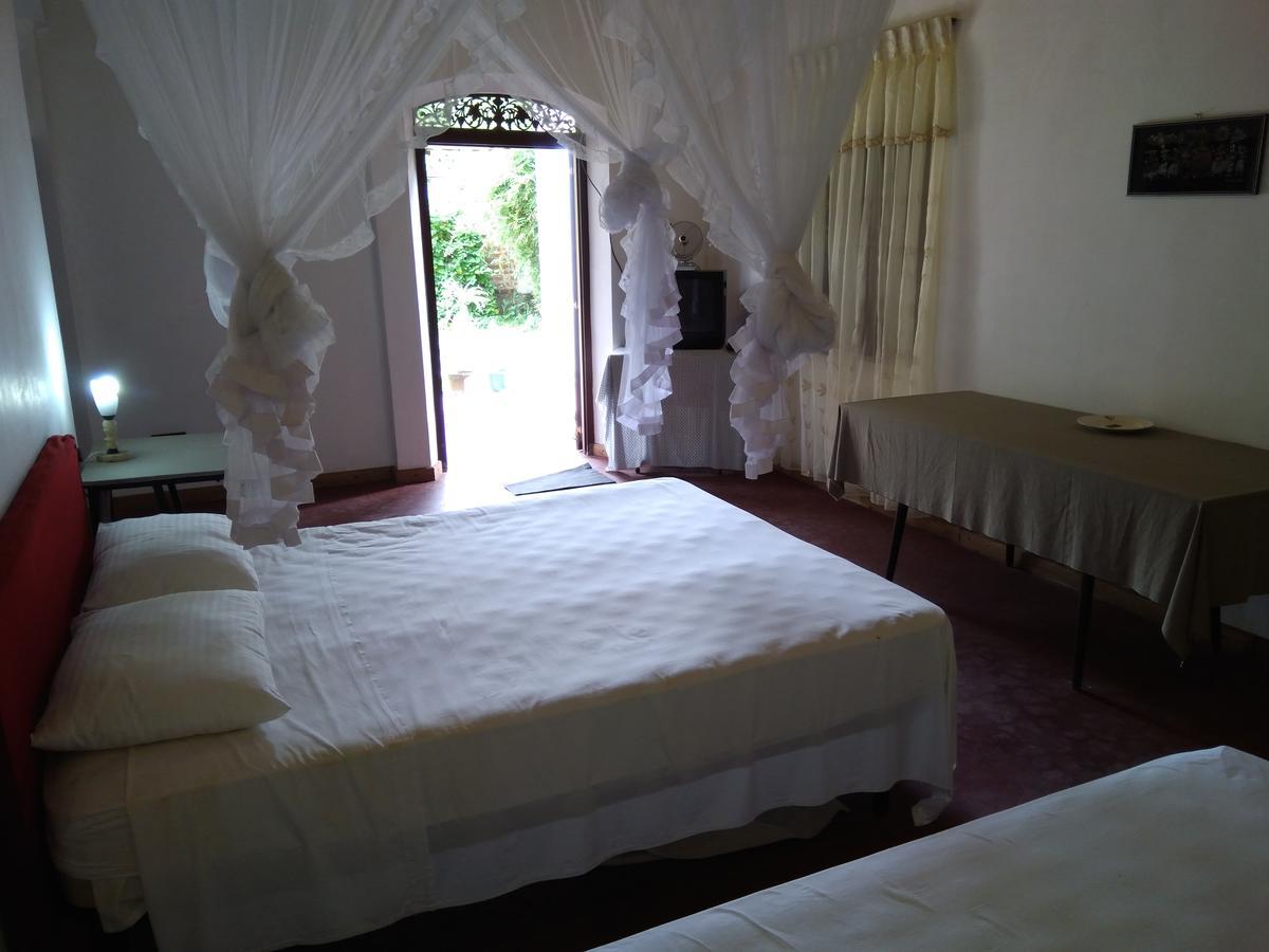 Hotel La Felicita Мириса Екстериор снимка